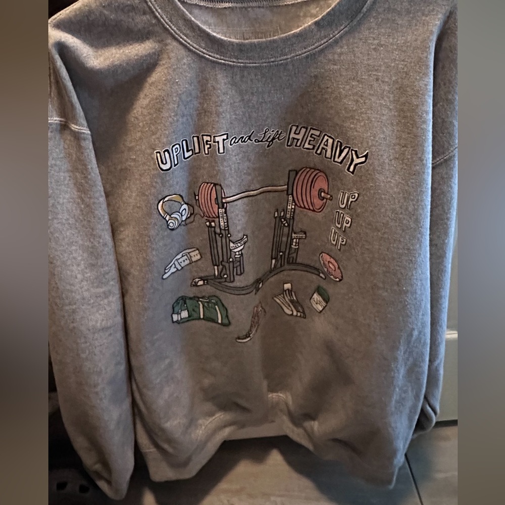 Sweat shirt girls who powerlift size medium